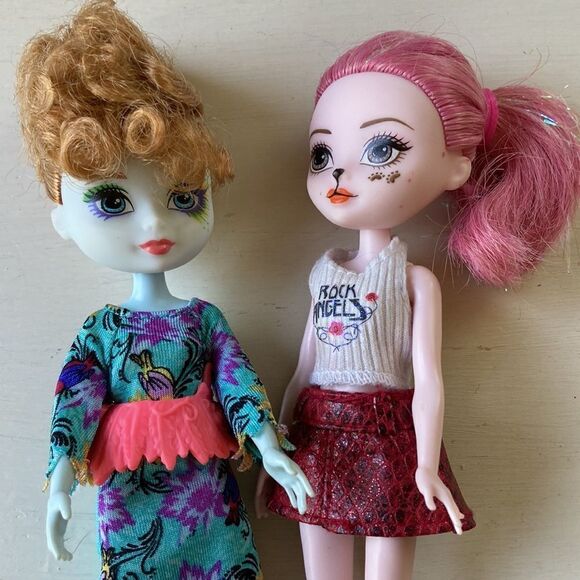 Bundle of Two 2015 Ever After High EAH Dragon Games Pixies Dolls - Picture 1 of 12